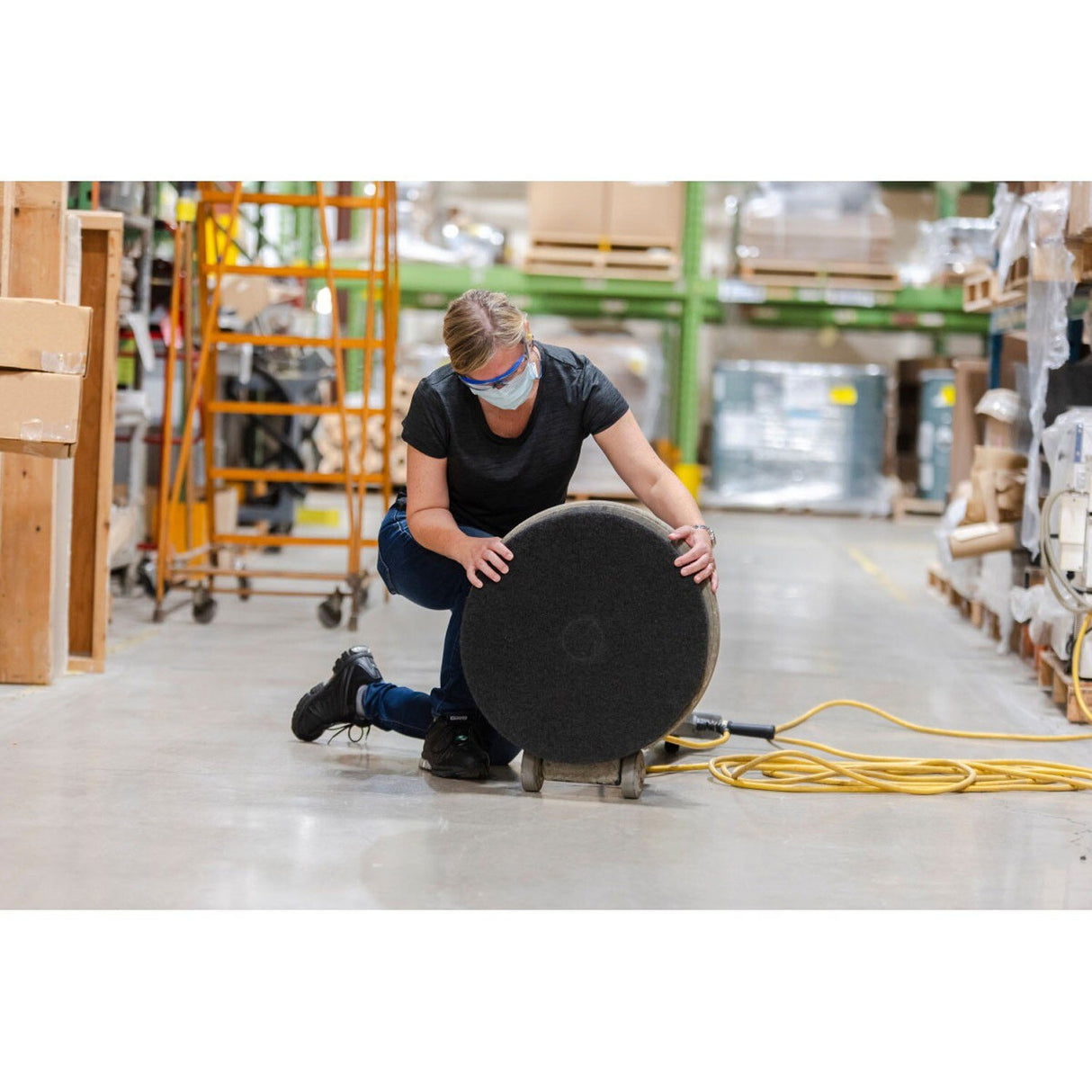 3M 7300 High Productivity Floor Pad, Black, 16 in, Stripping (7000045867) (5 Pack) - 5