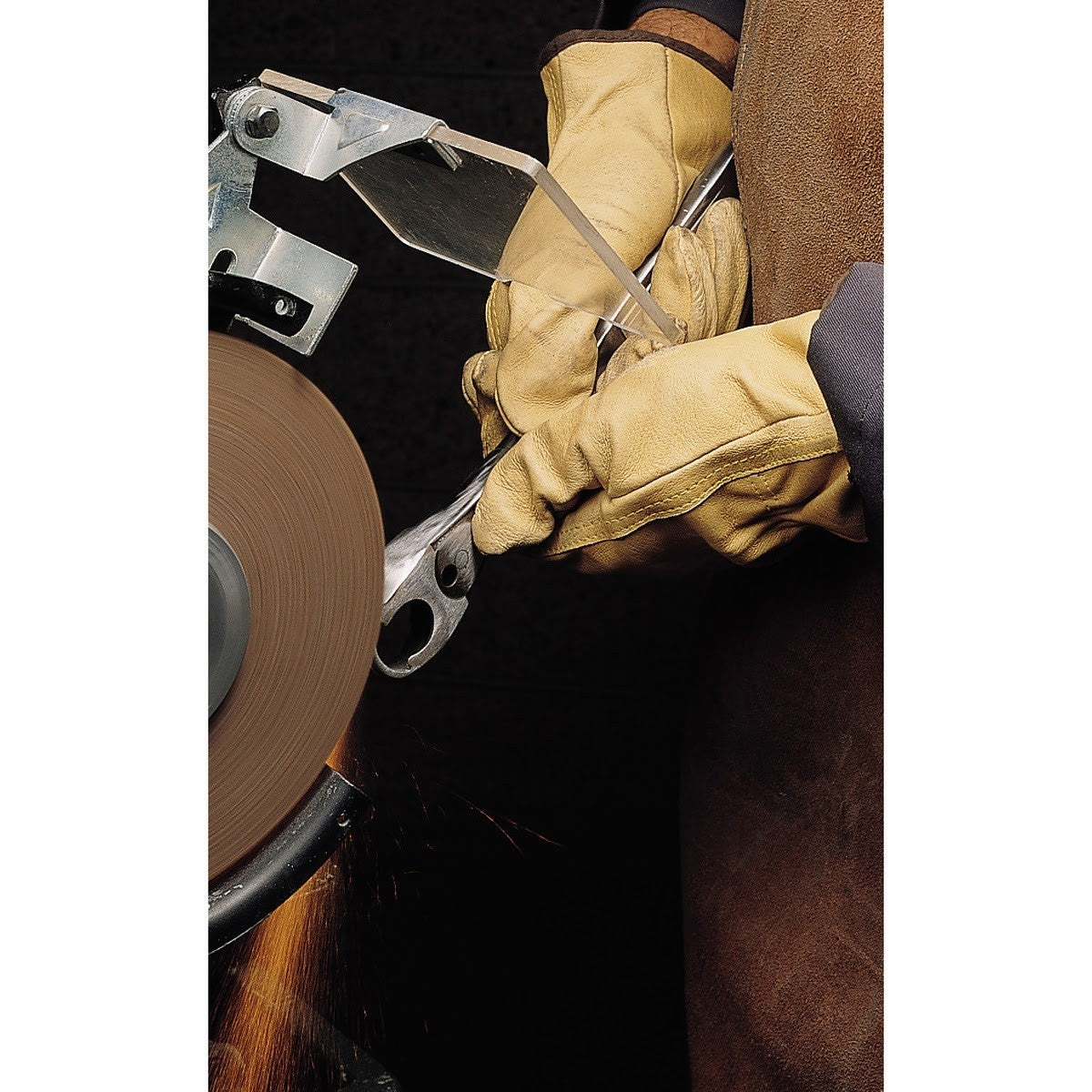 3M Scotch-Brite Cut and Polish Wheel, 12 in x 3 in x 5 in 7A MED (7000120552) - 3
