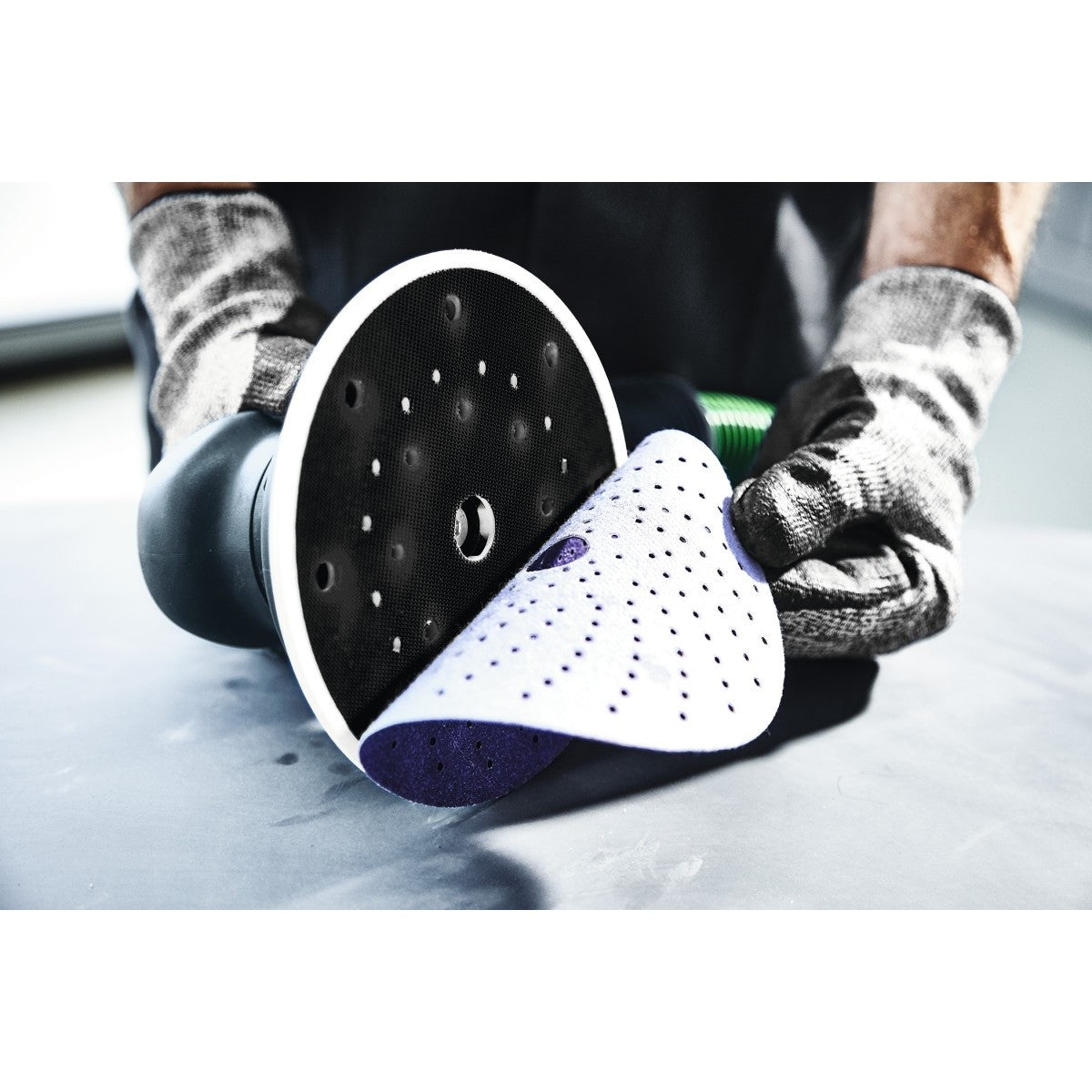 3M 260L 00907 Hookit Finishing Film Abrasive Disc, Aluminum Oxide P1500, White, 3 in (7000000560) (200 Pack) - 5