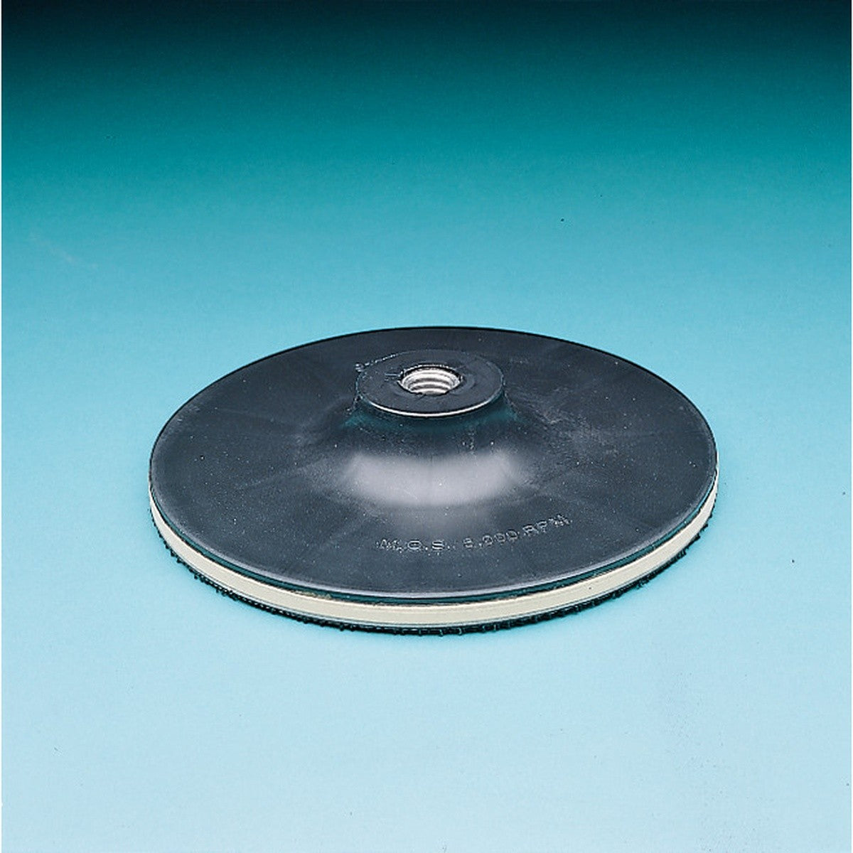 3M 09450 Disc Pad Holder 917 Hook and Loop Back up Pad, White, Rubber, 7 in x 5/16 in x 3/8 in, 5/8-11 Internal (7000028549)