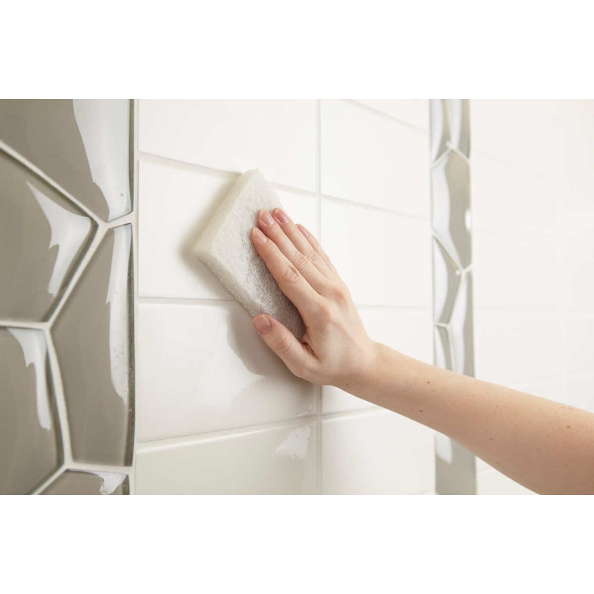 3M Scotch-Brite Light Duty Scrubbing Pad, White, 3-1/2 in x 5 in (7000045879) (40 Pack) - 10