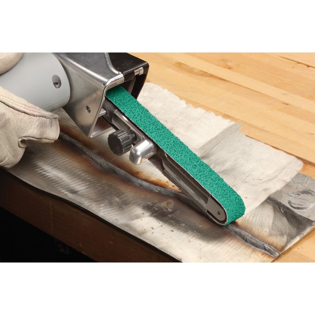 3M 577F Cloth Belt, Alumina Zirconia, 36 Grit, YF Weight, Fabri-lok, Single-flex, Green, 1/2 in x 24 in (7010363100) (200 Pack) - 2